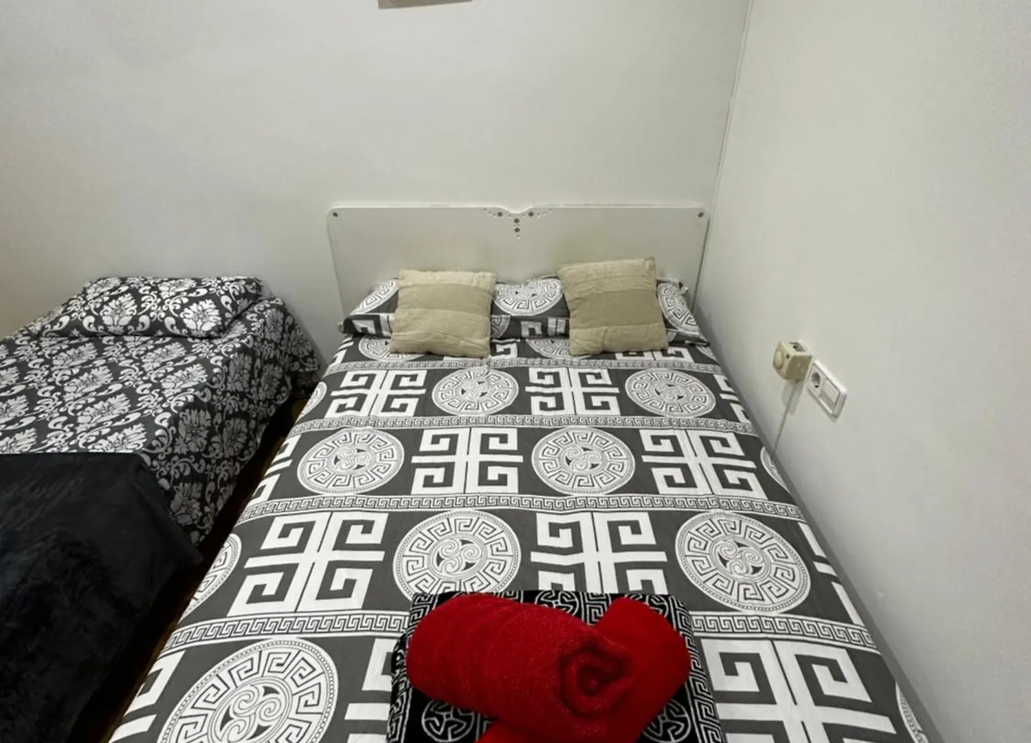 בית הארחה ברצלונה Bright Rooms Near Plaza Espana